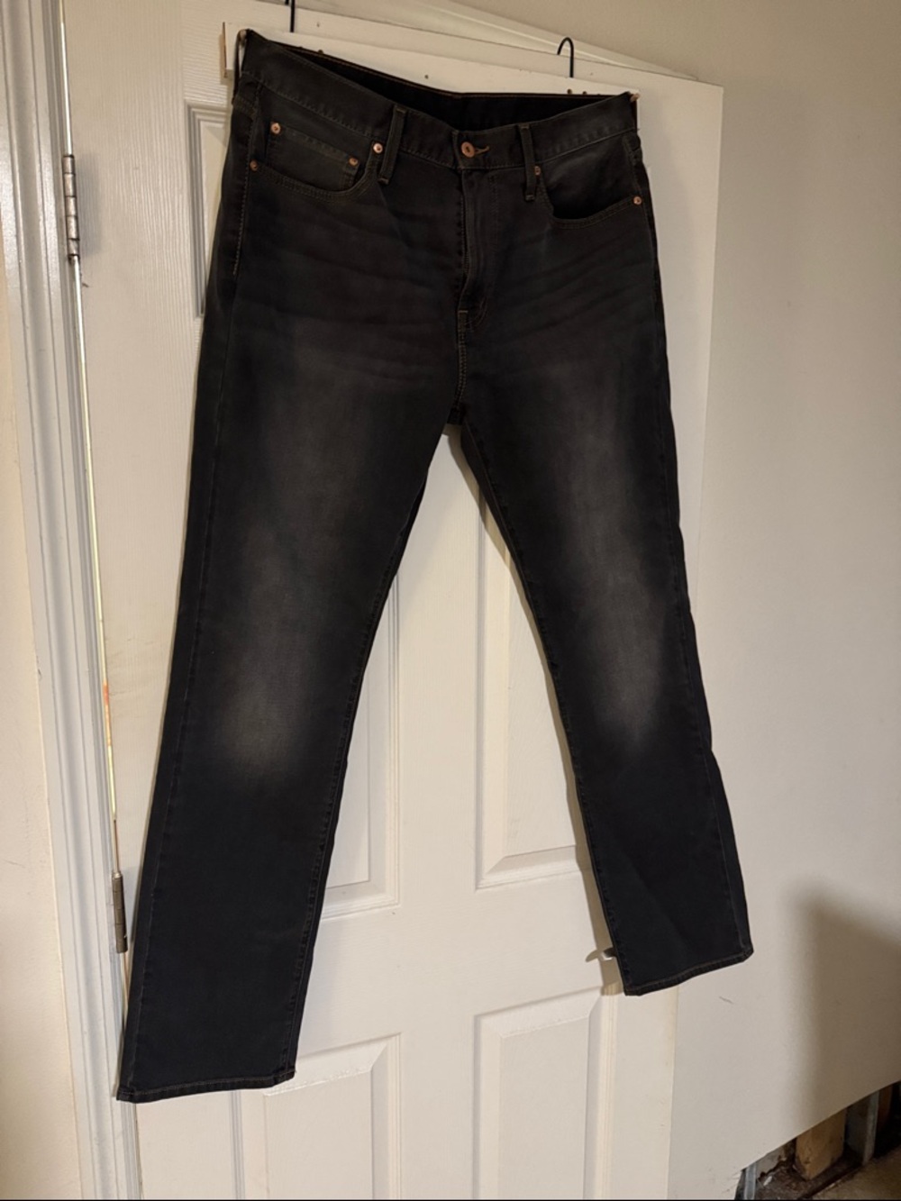 Daniel Cremieux Men's Straight Black Faded Jeans